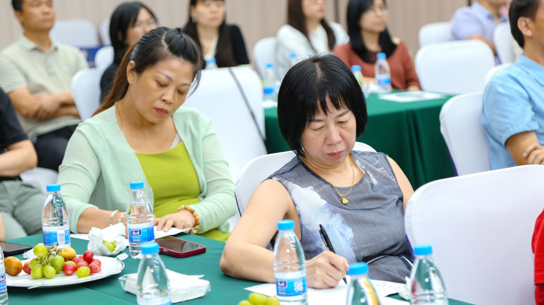 2024上半年總結(jié)會(huì)議：東莞市京福、京緯、京翼服裝有限公司，匯聚力量，逐浪前行...(圖26)